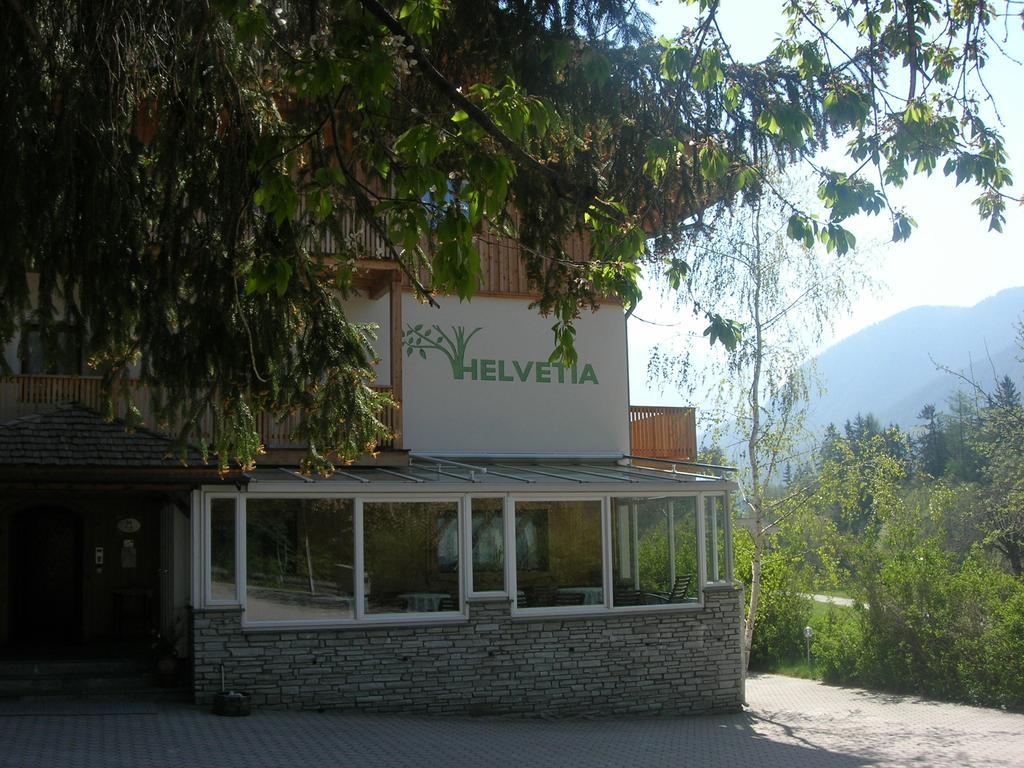 Garni Appartments Helvetia Niederdorf Exterior foto